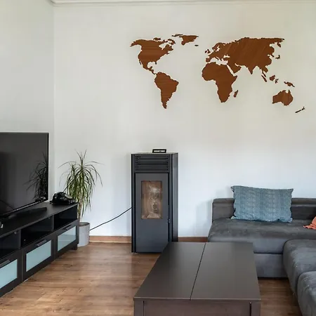 House With Pool And Garden In Near Porto