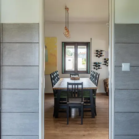 House With Pool And Garden In Near Porto *