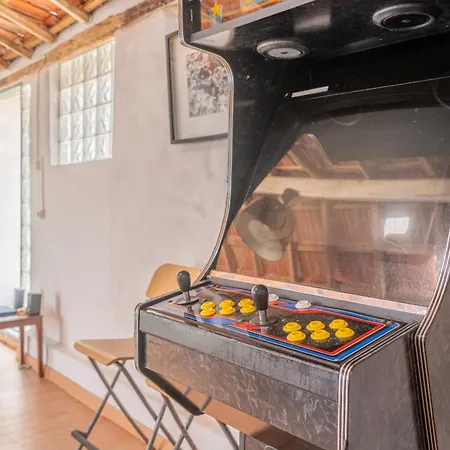 House With Pool And Garden In Near Porto * إسموريز