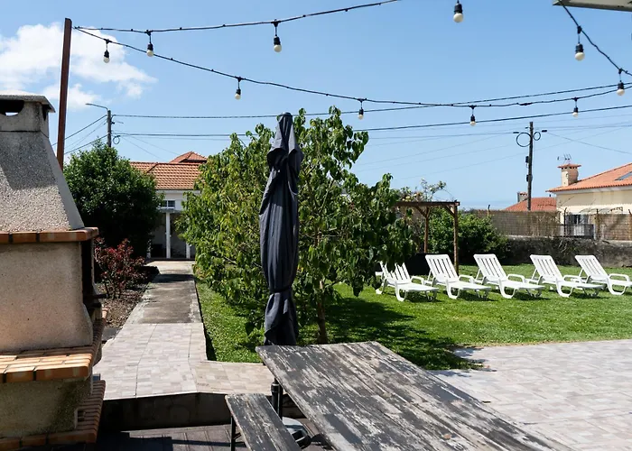 Дом отдыха House With Pool And Garden In Near Porto Эшмориш