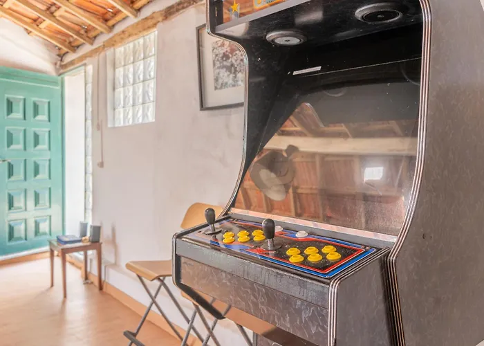 House With Pool And Garden In Near Porto * Эшмориш